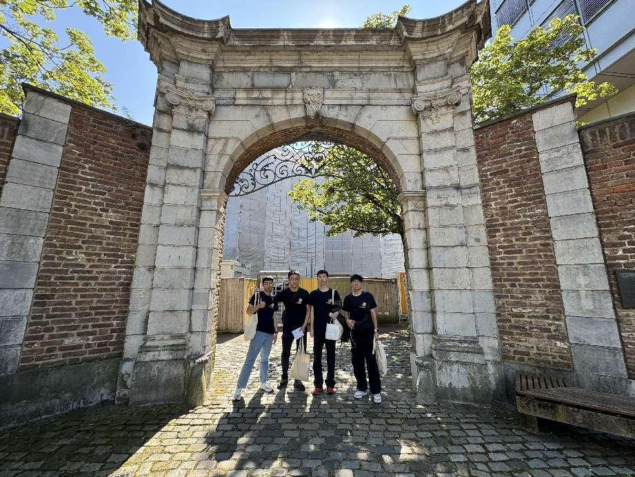 52c7ef618a88443a97c151d77180c73a.png 52c7ef618a88443a97c151d77180c73a.png